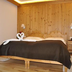 Superior Double or Twin Room wooden bath tub